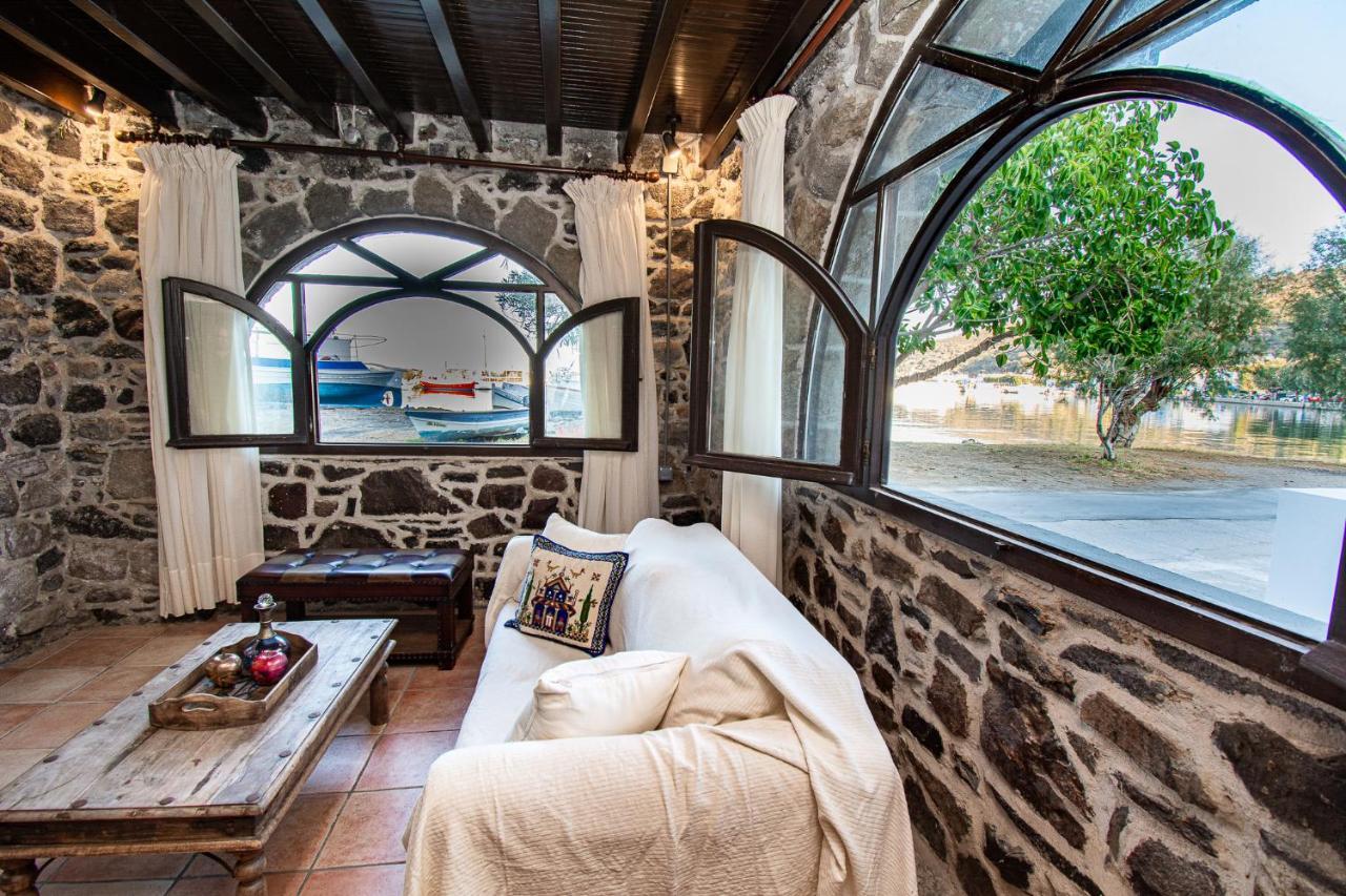 شقة Plousiadi΄S Stone House Skála المظهر الخارجي الصورة