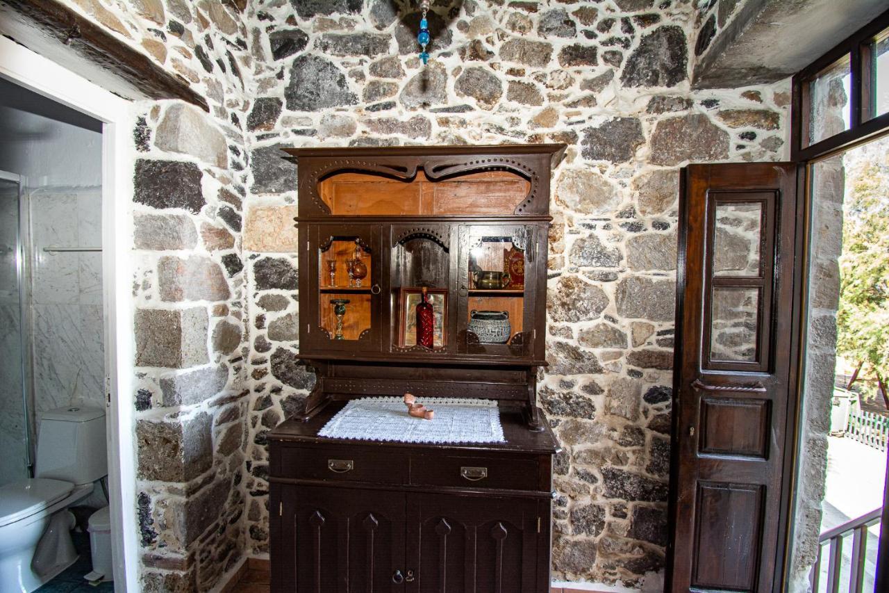 شقة Plousiadi΄S Stone House Skála المظهر الخارجي الصورة