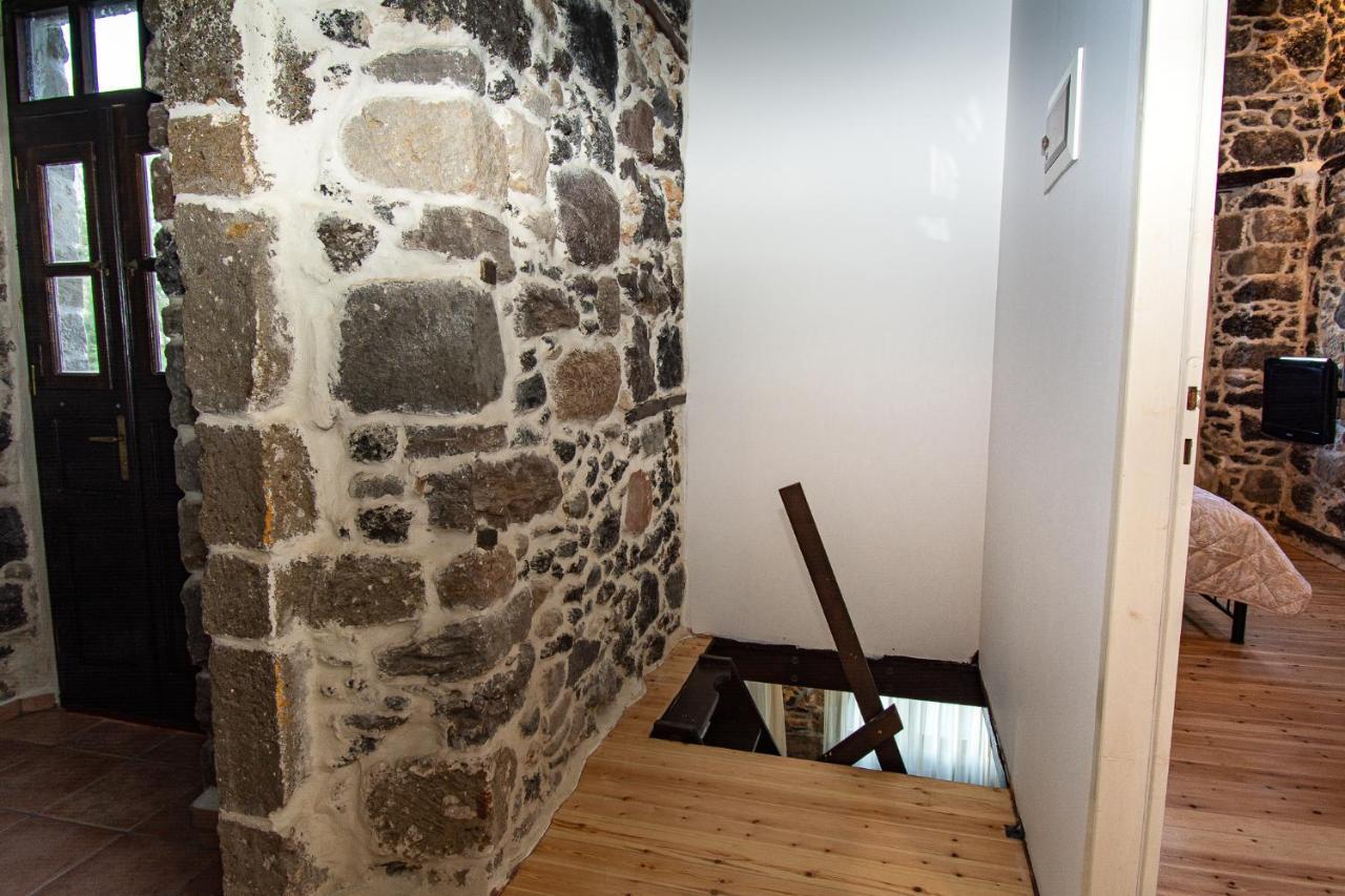 شقة Plousiadi΄S Stone House Skála المظهر الخارجي الصورة
