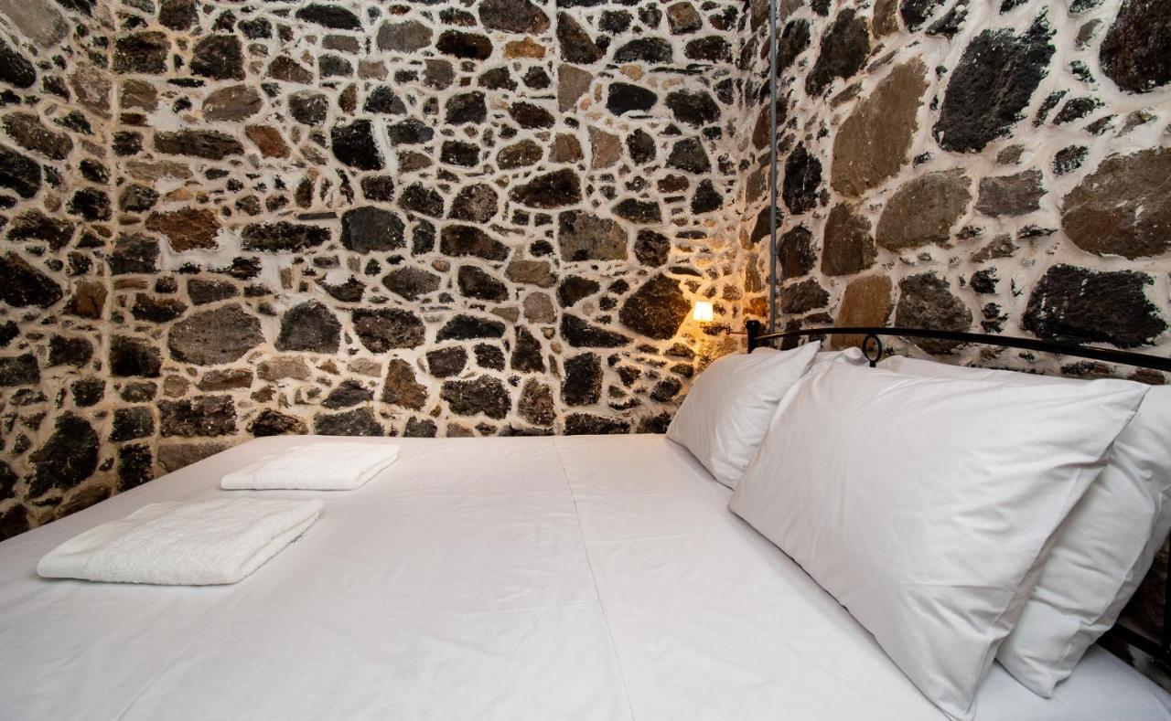 شقة Plousiadi΄S Stone House Skála المظهر الخارجي الصورة