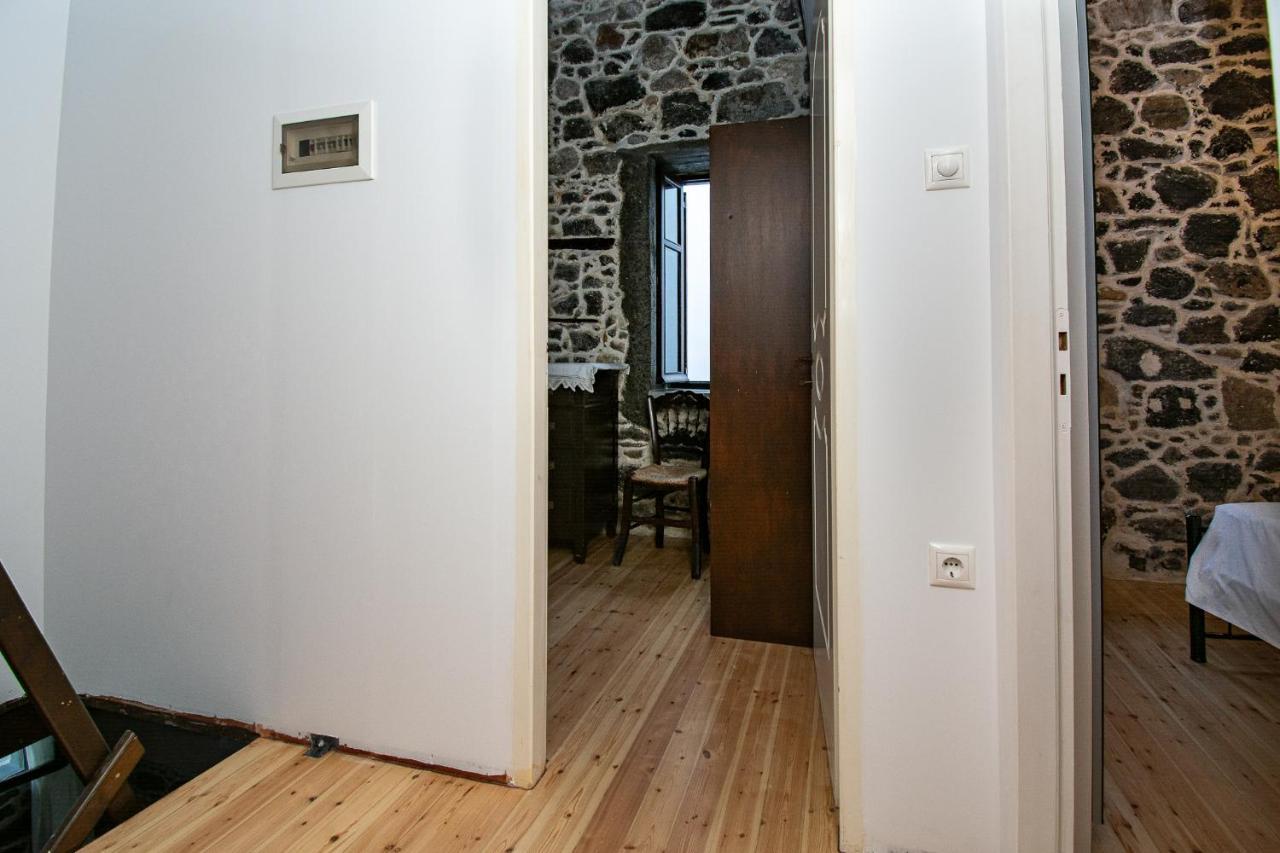 شقة Plousiadi΄S Stone House Skála المظهر الخارجي الصورة